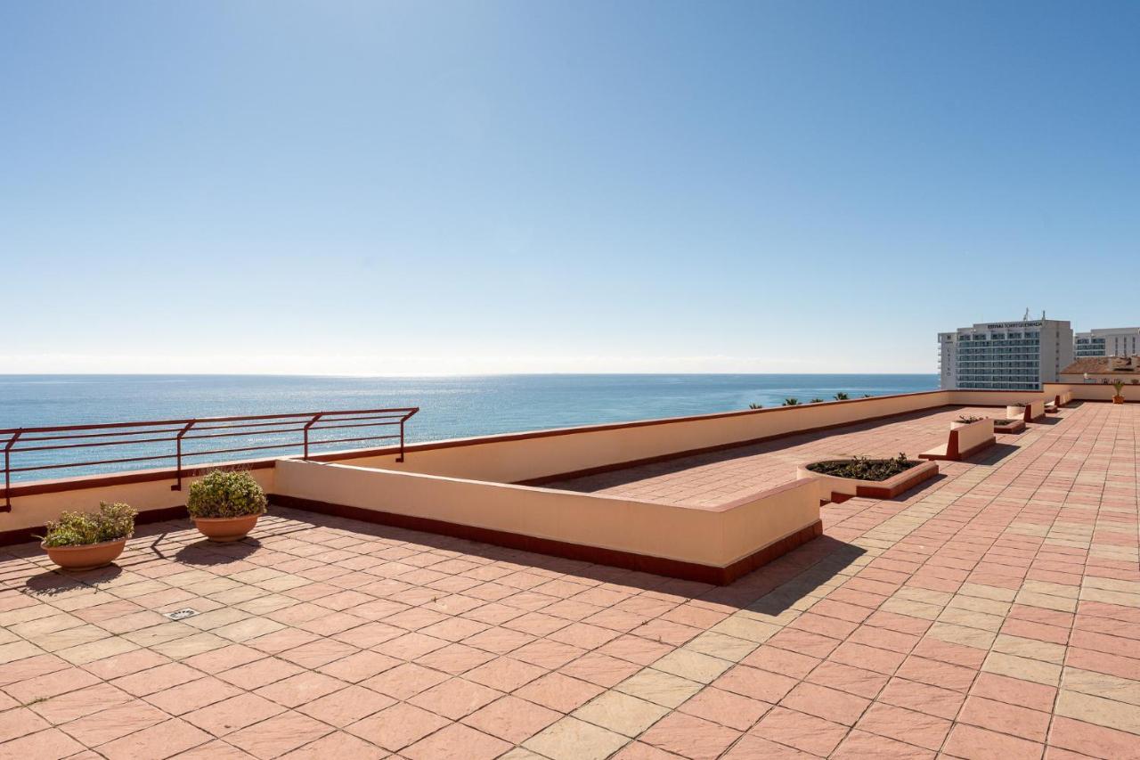 Appartement Benalmadena Beachfront Retreat Big Balcony And City Sea Views Extérieur photo